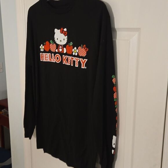 Hello kitty by Sanrio long sleeve tshirt - Picture 3 of 4